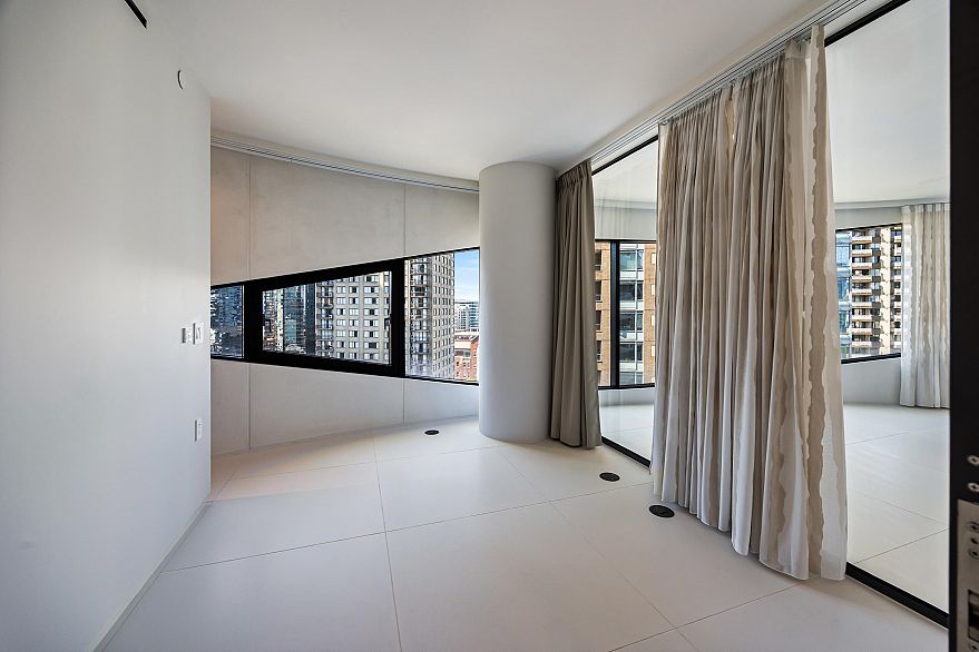 1204 1033 Nelson Street