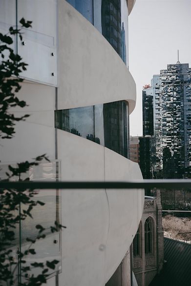 1204 1033 Nelson Street