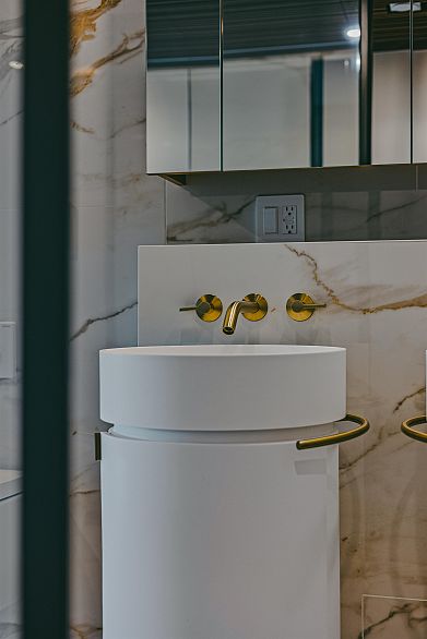 1204 1033 Nelson Street