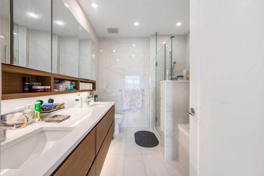 603 5693 Elizabeth Street