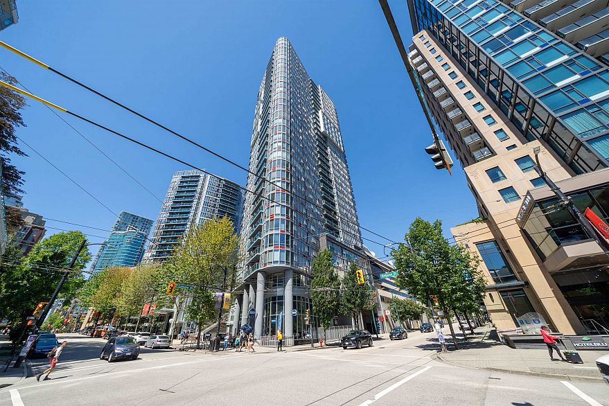 301 233 ROBSON STREET, Vancouver BC V6B 0E8