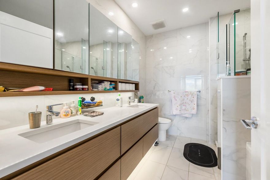 603 5693 Elizabeth Street