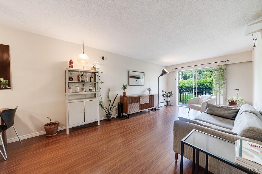 116 36 E 14th Avenue