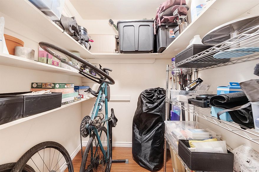 116 36 E 14th Avenue