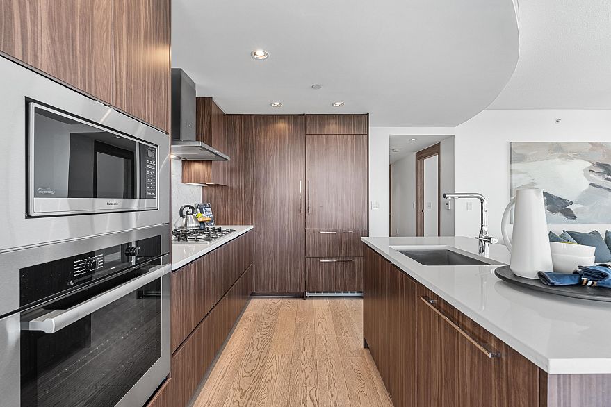 2717 89 Nelson Street