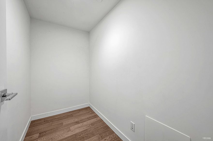 303 5077 Cambie Street