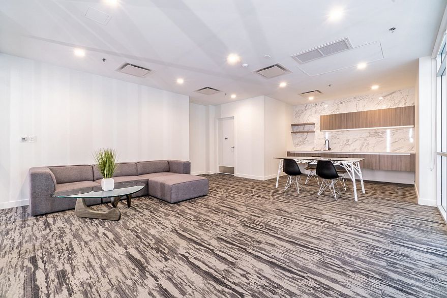 208 528 W King Edward Avenue