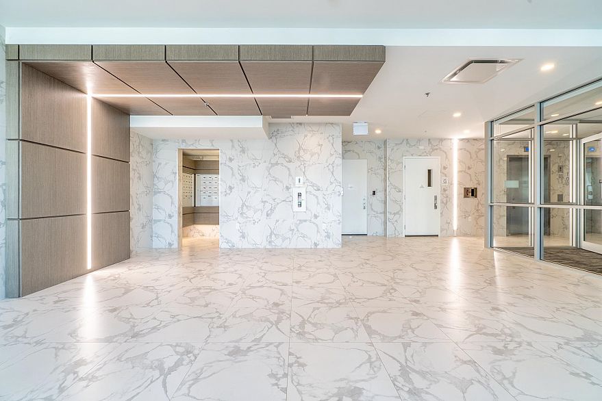 208 528 W King Edward Avenue