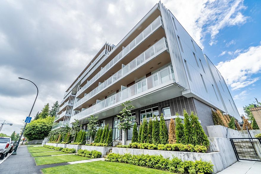 208 528 W King Edward Avenue