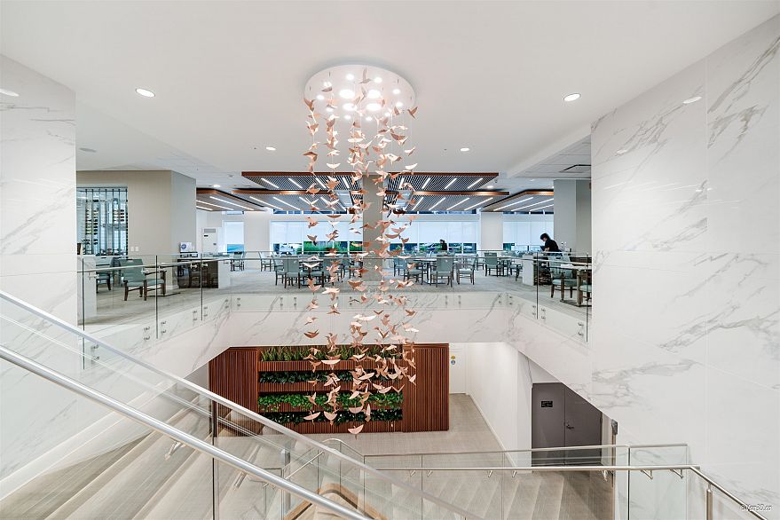 433 438 W King Edward Avenue