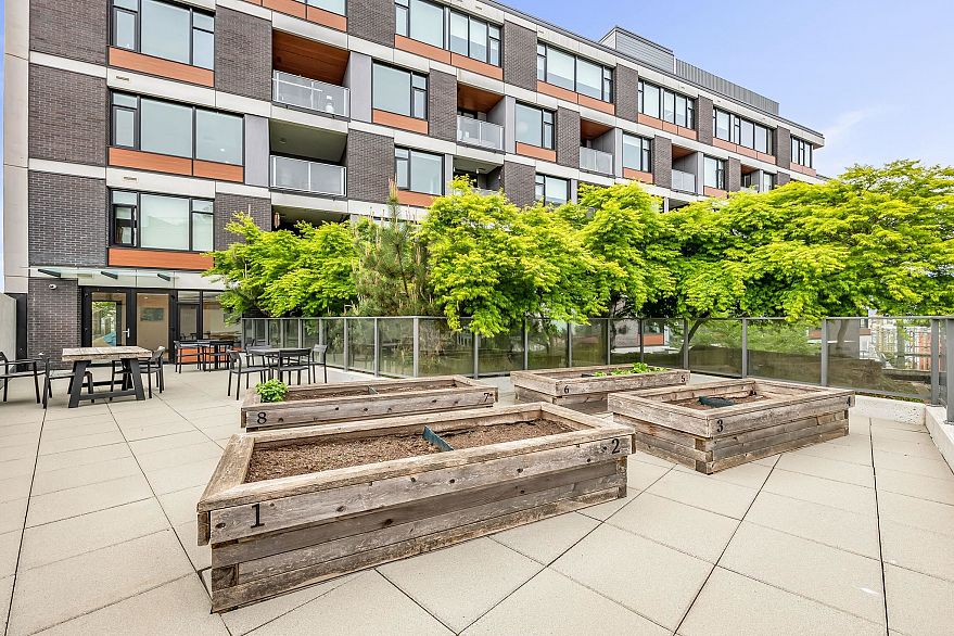 604 210 E 5th Avenue