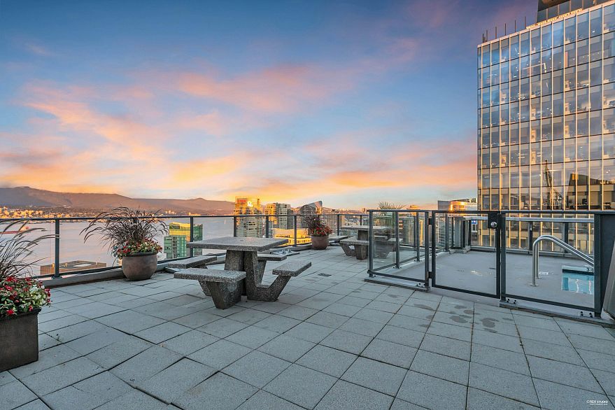 3404 1189 Melville Street