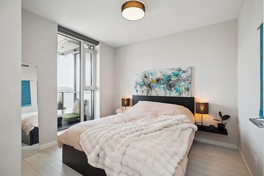 1804 285 E 10th Avenue