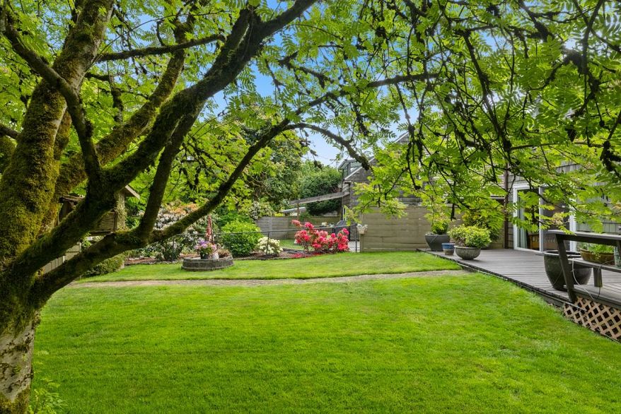 3673 Borham Crescent