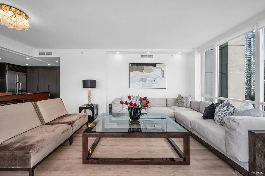 1304 323 Jervis Street