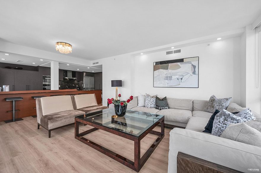 1304 323 Jervis Street