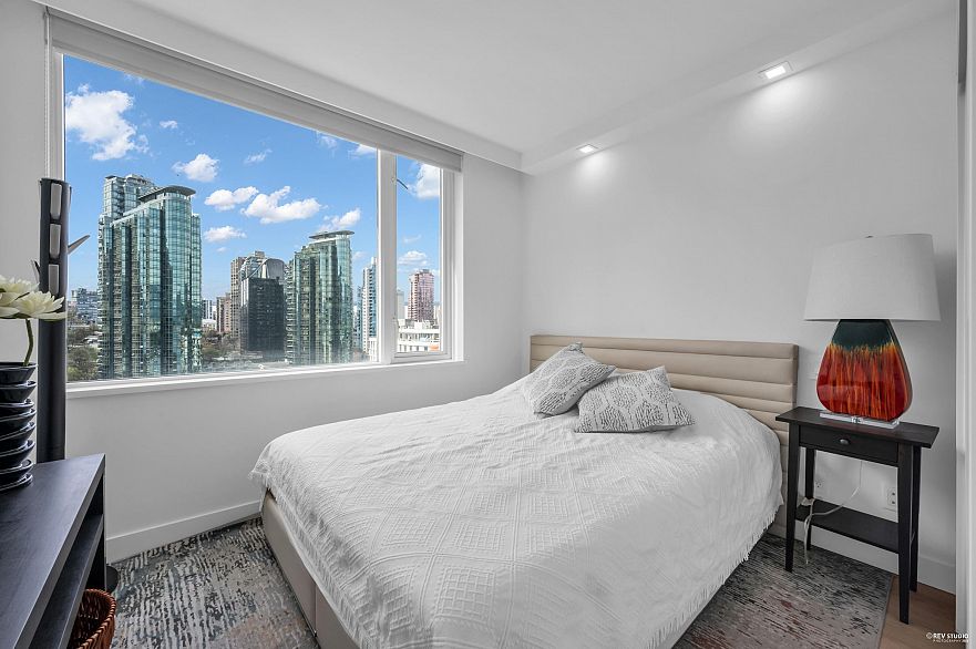 1304 323 Jervis Street