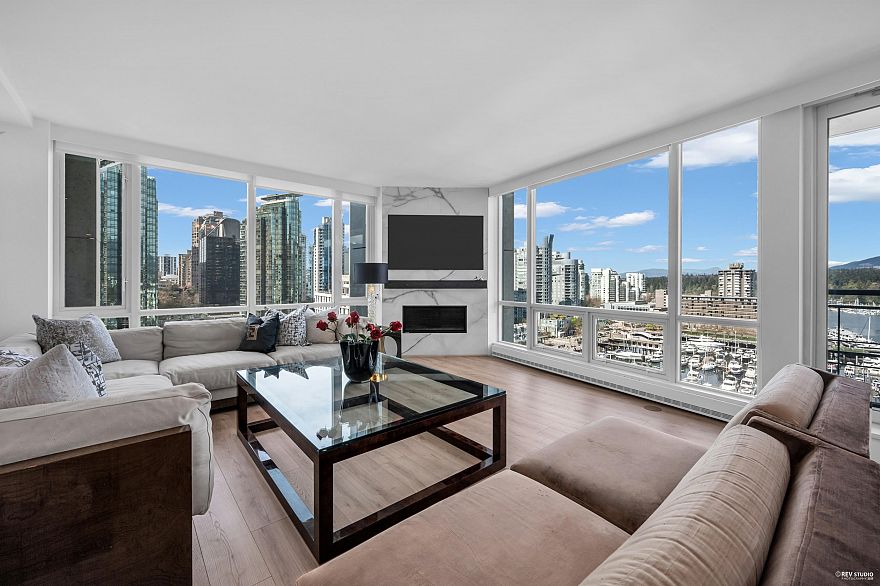 1304 323 Jervis Street