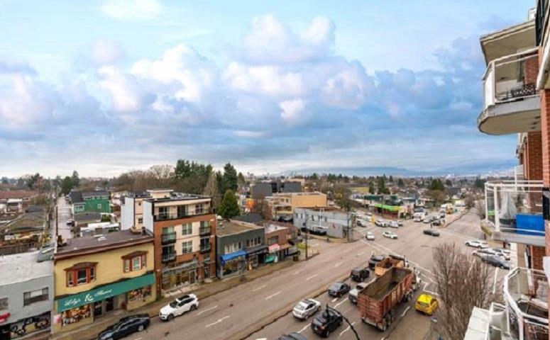 405 4028 Knight Street