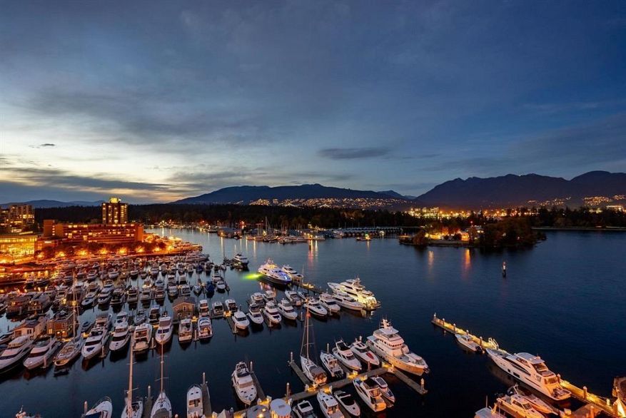 1304 323 Jervis Street