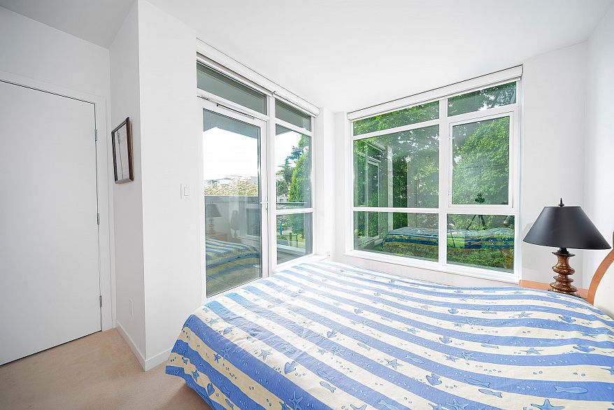 TH12 5989 Walter Gage Road