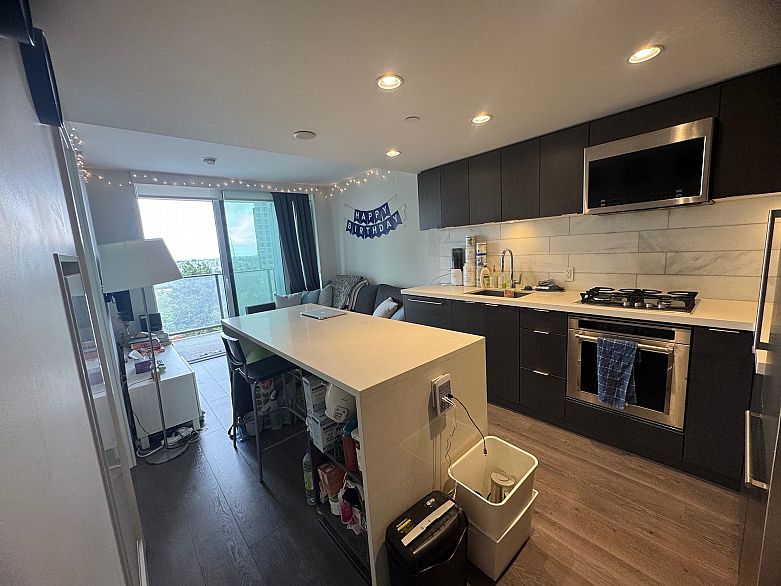 701 8238 Lord Street