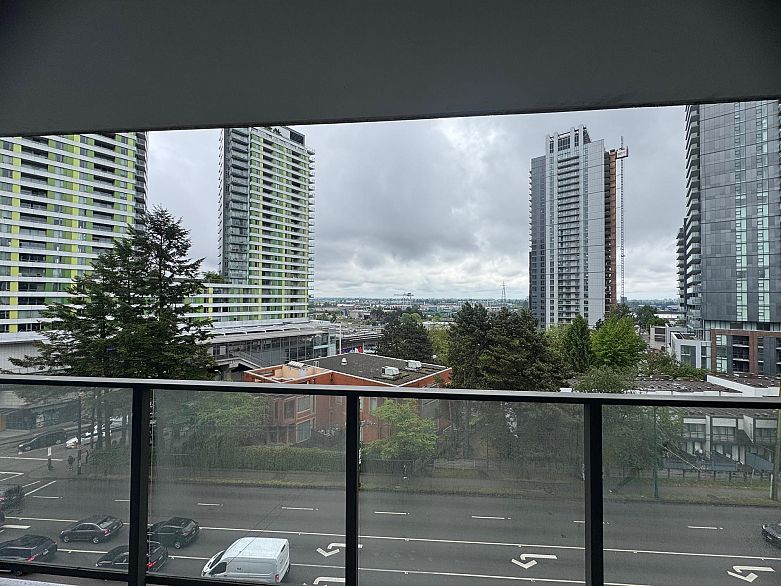 701 8238 Lord Street