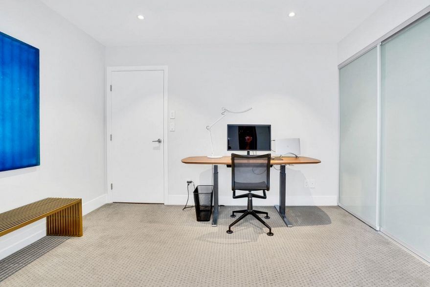 1902 667 Howe Street