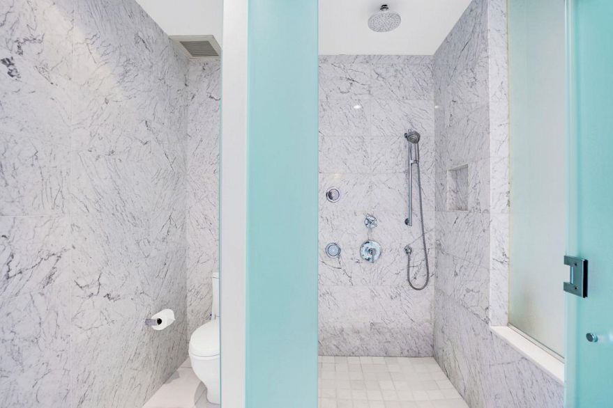 1902 667 Howe Street