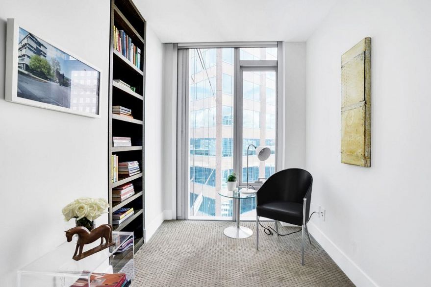 1902 667 Howe Street