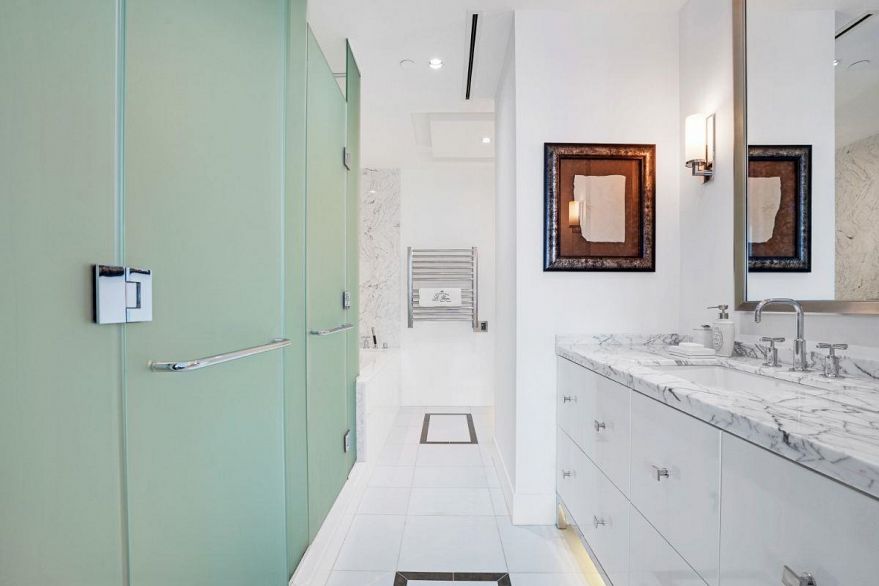 1902 667 Howe Street