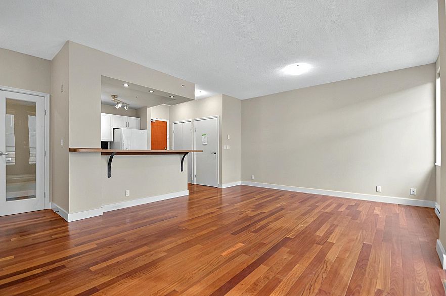 407 2788 Vine Street