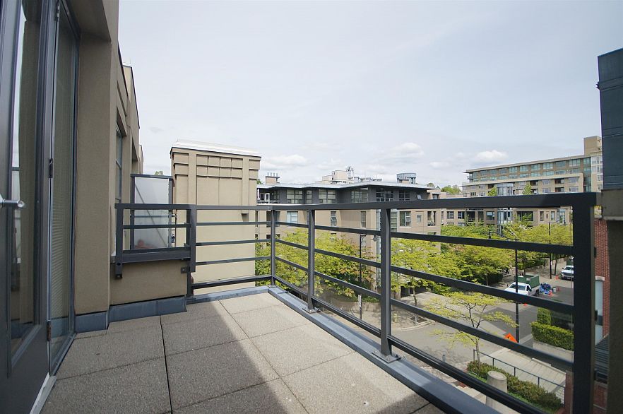 407 2788 Vine Street