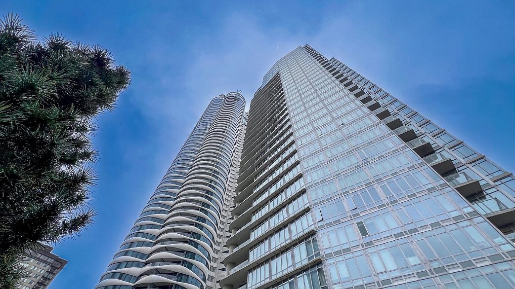 2007 1028 Barclay Street