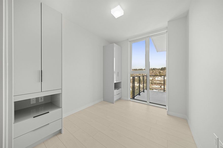 2203 3538 Sawmill Crescent