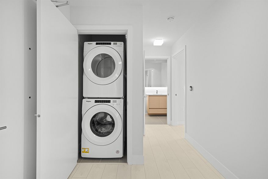 2203 3538 Sawmill Crescent