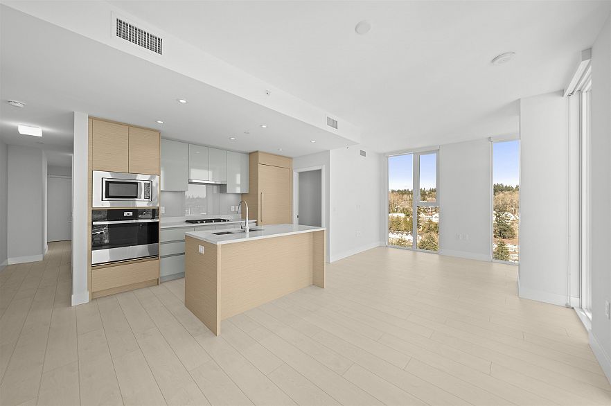 2203 3538 Sawmill Crescent