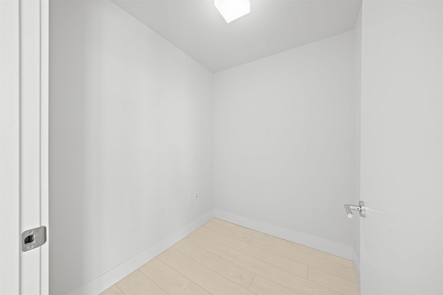 2203 3538 Sawmill Crescent