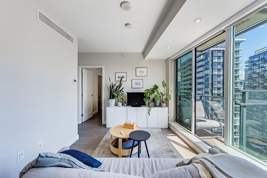 1603 1221 Bidwell Street