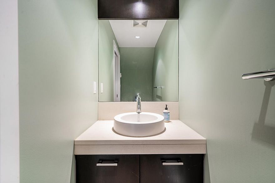 5985 Walter Gage Road