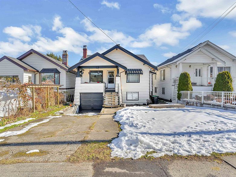 16 N Kaslo Street