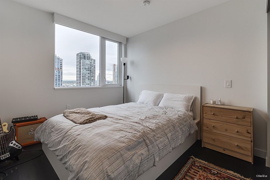 1608 1111 Richards Street