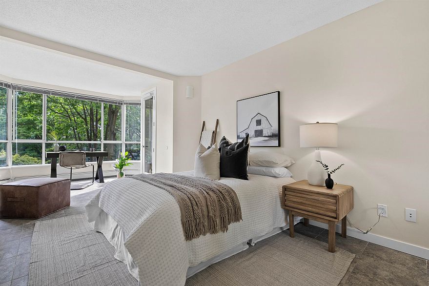 408 518 Moberly Road