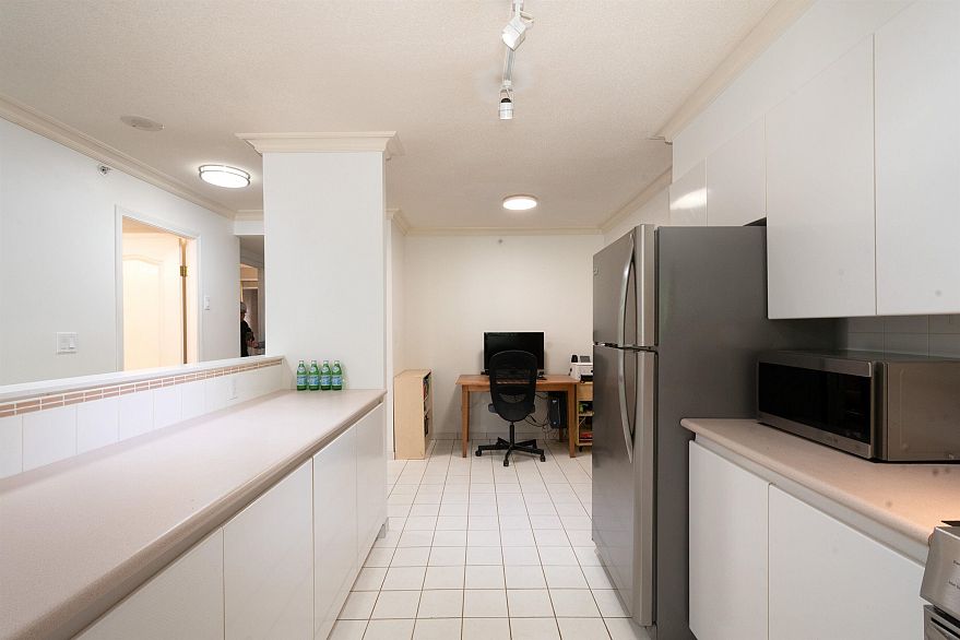 203 1488 Hornby Street