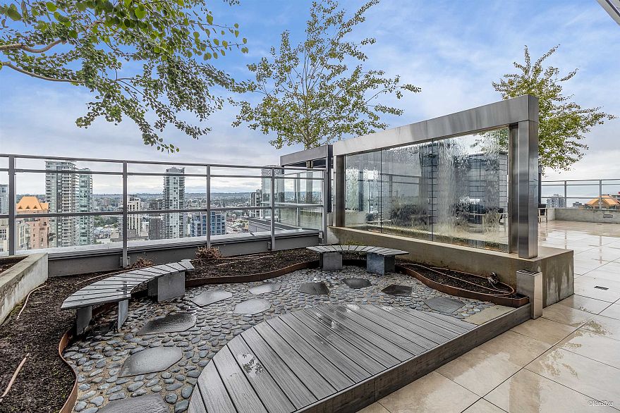 1608 1111 Richards Street