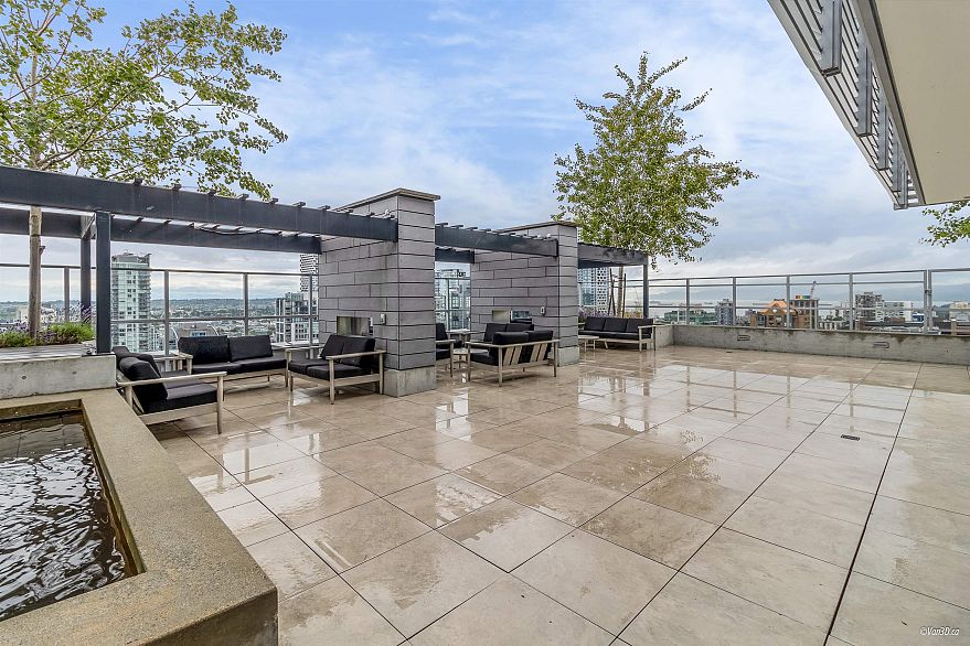 1608 1111 Richards Street