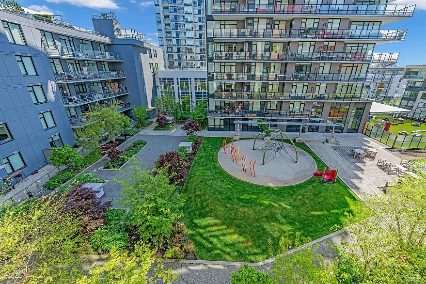 516 3451 Sawmill Crescent