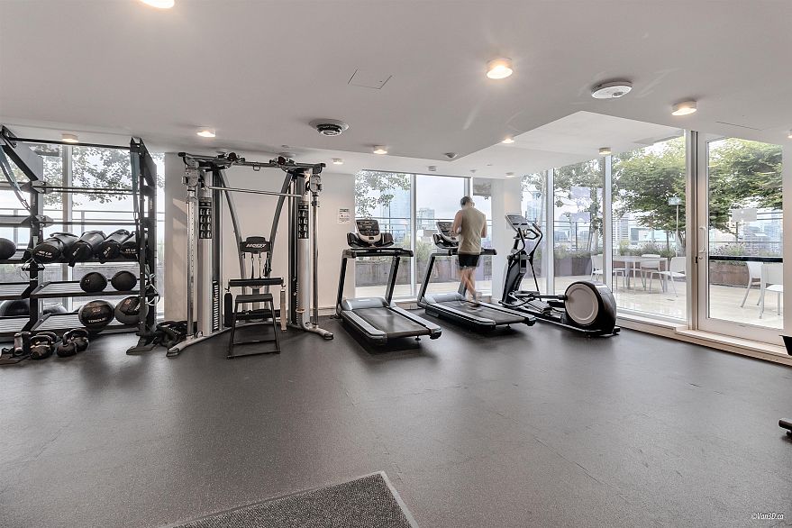 1608 1111 Richards Street