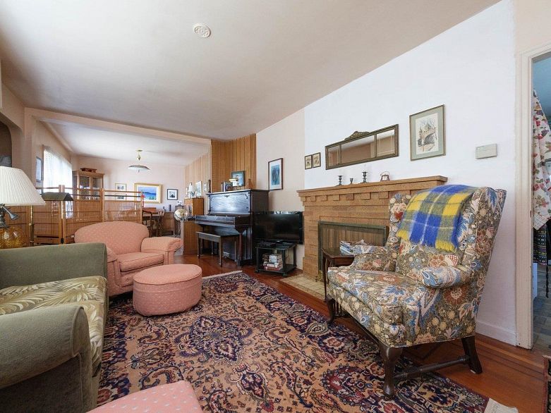 8510 Montcalm Street