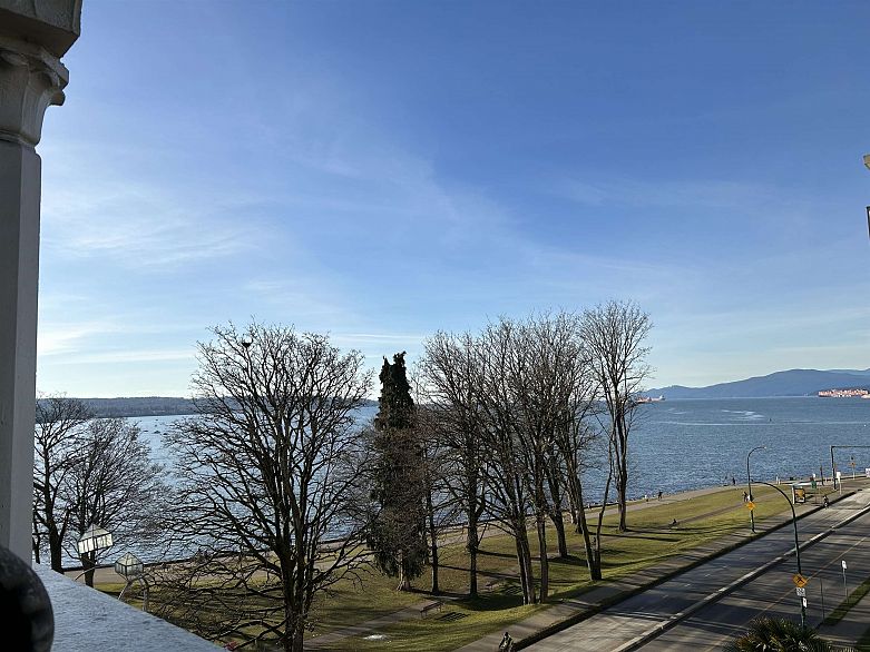 50 1386 Nicola Street